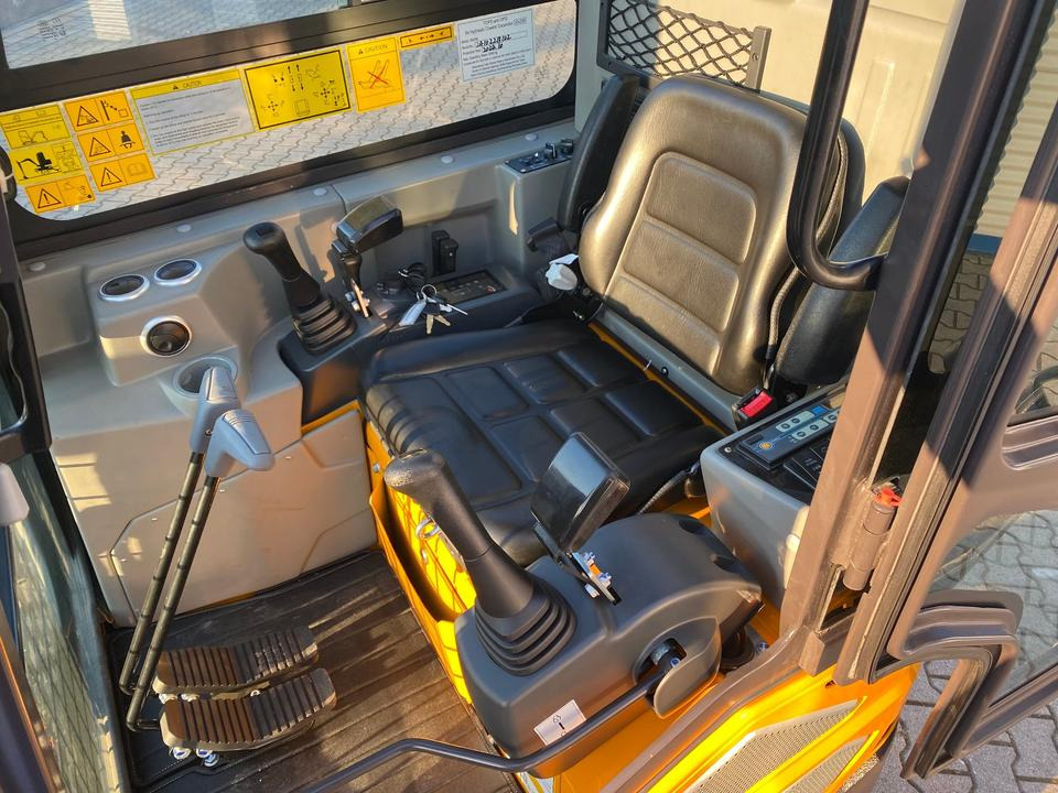 Mini pelle, Remorque Minibagger BK2000NKSR + Tieflader + Zubehör *INKL.19% MWST*BERGER KRAUS*KUBOTA* KLIMA*SCHWENKARM*VERSTELLFAHRWERK*: photos 9