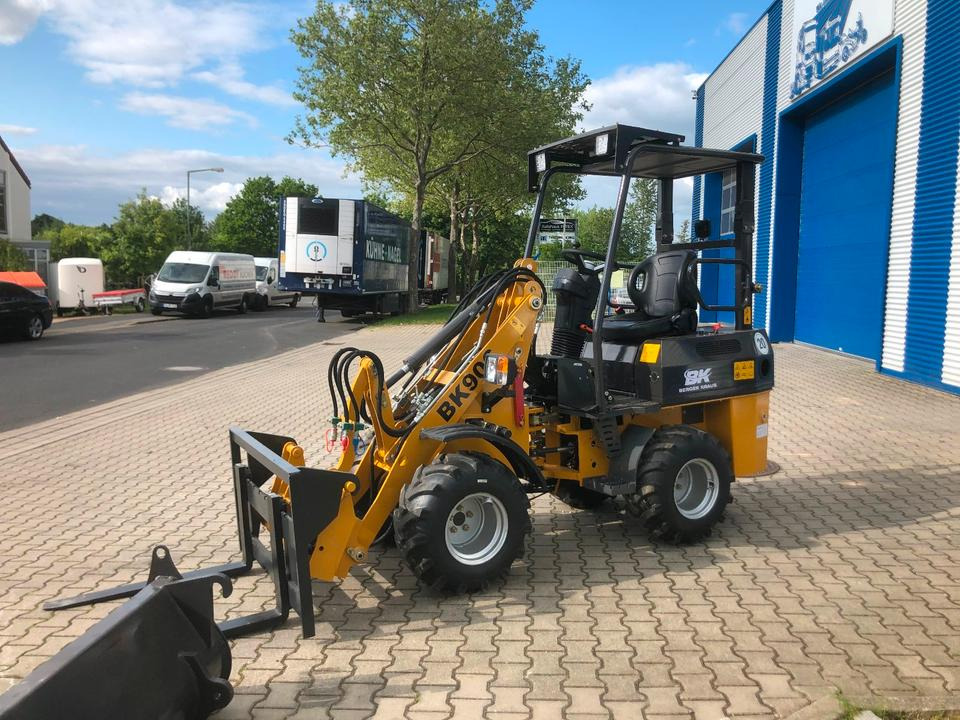 Radlader / Hoflader BK906 *INKL.19% MWST*PERKINS*BERGER KRAUS*GABELPAKET*CE*EURO - Valet de ferme: photos 3 Radlader / Hoflader BK906 *INKL.19% MWST*PERKINS*BERGER KRAUS*GABELPAKET*CE*EURO - Valet de ferme: photos 3