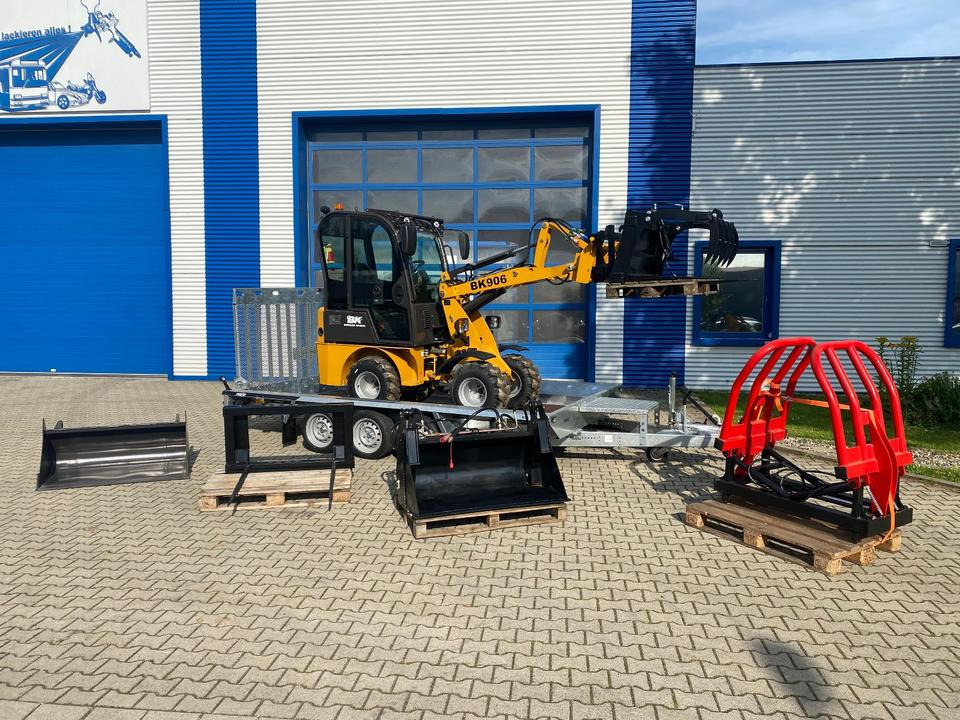 Radlader/Hoflader BK906 Kabine inkl. Tieflader und großem Zubehörpaket *INKL.19% MWST*BERGER KRAUS*PERKINS*CE*SOFORT!* - Valet de ferme: photos 2 Radlader/Hoflader BK906 Kabine inkl. Tieflader und großem Zubehörpaket *INKL.19% MWST*BERGER KRAUS*PERKINS*CE*SOFORT!* - Valet de ferme: photos 2
