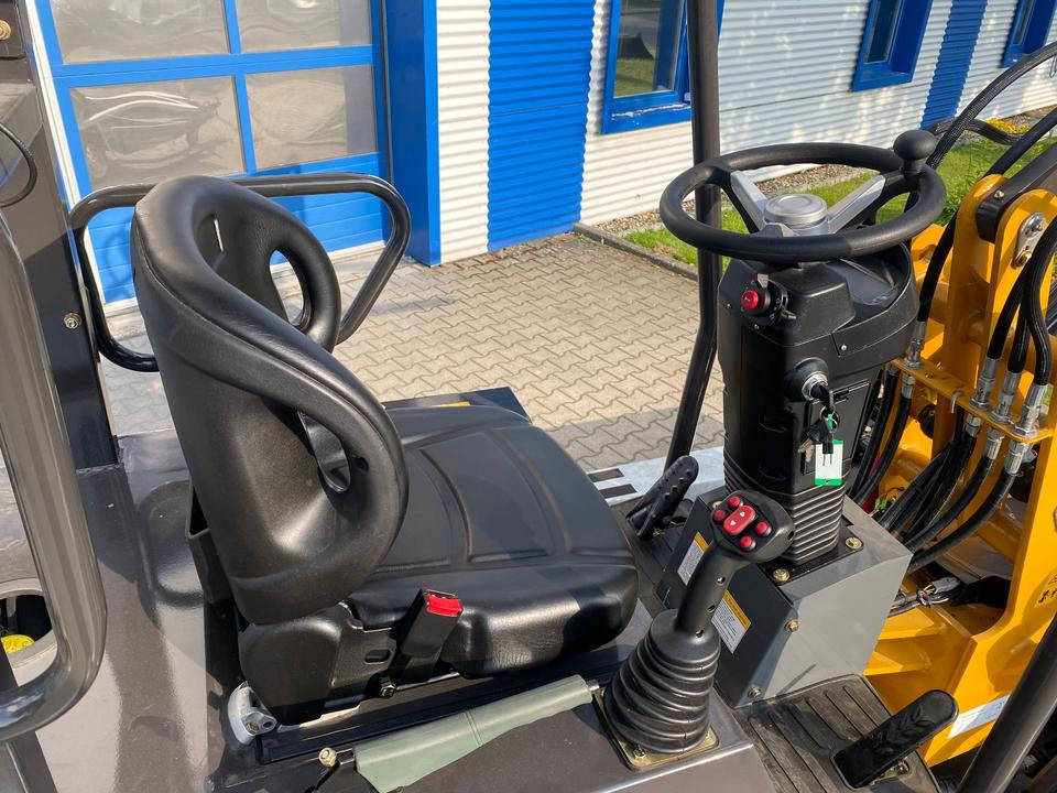 Valet de ferme Radlader/Hoflader BK906 inkl. Tieflader und Gabel/Schaufelpaket *INKL.19% MWST*BERGER KRAUS*PERKINS*SOFORT!*: photos 6 Valet de ferme Radlader/Hoflader BK906 inkl. Tieflader und Gabel/Schaufelpaket *INKL.19% MWST*BERGER KRAUS*PERKINS*SOFORT!*: photos 6