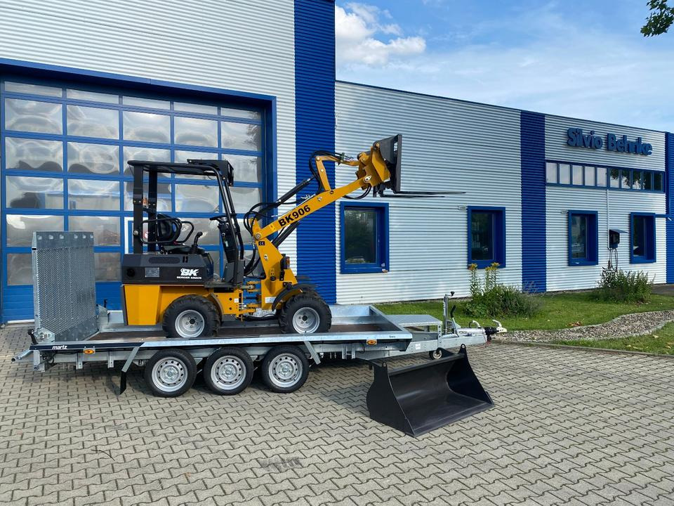 Radlader/Hoflader BK906 inkl. Tieflader und Gabel/Schaufelpaket *INKL.19% MWST*BERGER KRAUS*PERKINS*SOFORT!* - Valet de ferme: photos 1 Radlader/Hoflader BK906 inkl. Tieflader und Gabel/Schaufelpaket *INKL.19% MWST*BERGER KRAUS*PERKINS*SOFORT!* - Valet de ferme: photos 1