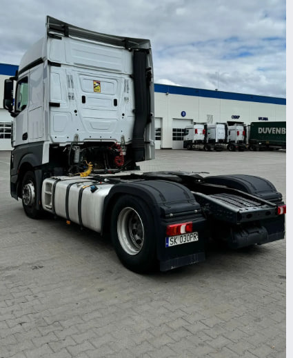 MERCEDES-BENZ Actros 1845 with retarder - Tracteur routier: photos 4 MERCEDES-BENZ Actros 1845 with retarder - Tracteur routier: photos 4