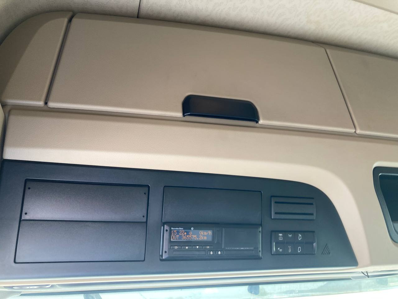 Tracteur routier Mercedes-Benz Actros 1845 LS 4x2 BigSpace: photos 18