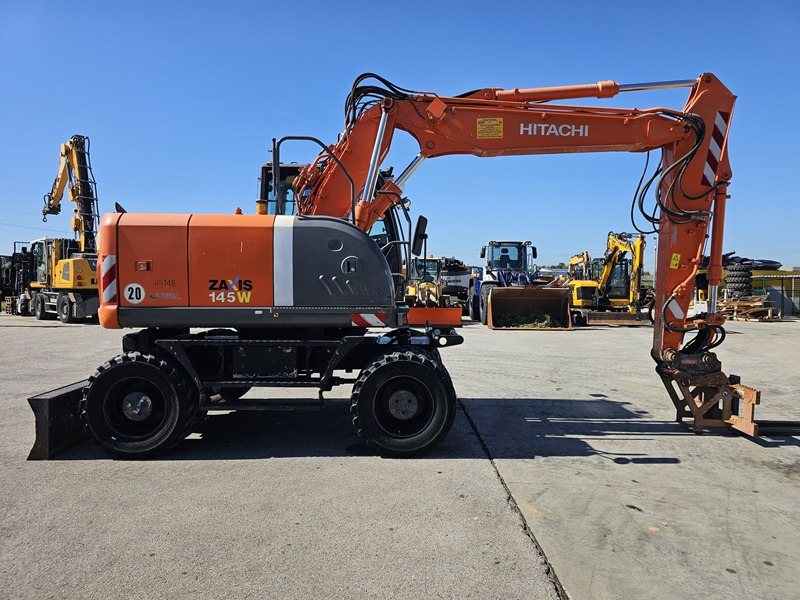 HITACHI ZX145W-3 - Pelle sur pneus: photos 4 HITACHI ZX145W-3 - Pelle sur pneus: photos 4