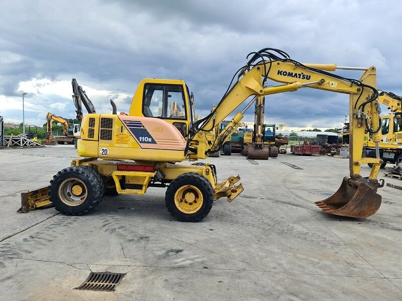 Komatsu PW110 - Pelle sur pneus: photos 5 Komatsu PW110 - Pelle sur pneus: photos 5