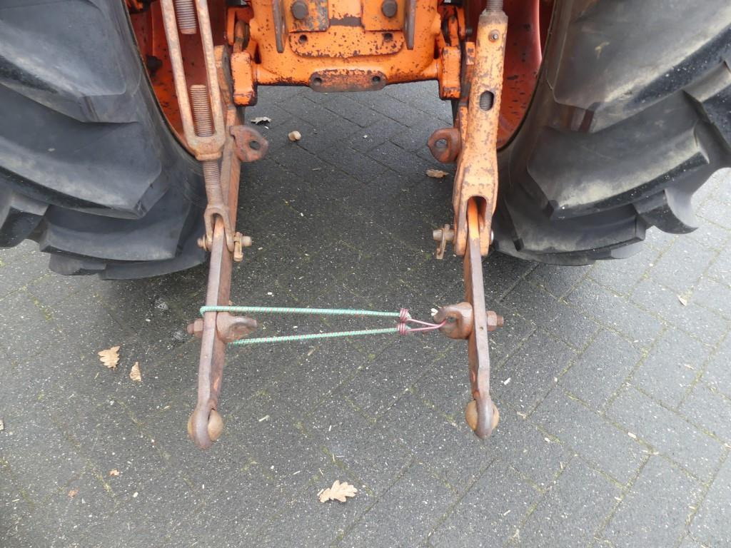 Tracteur agricole Renault Super 7 Vineyard: photos 48