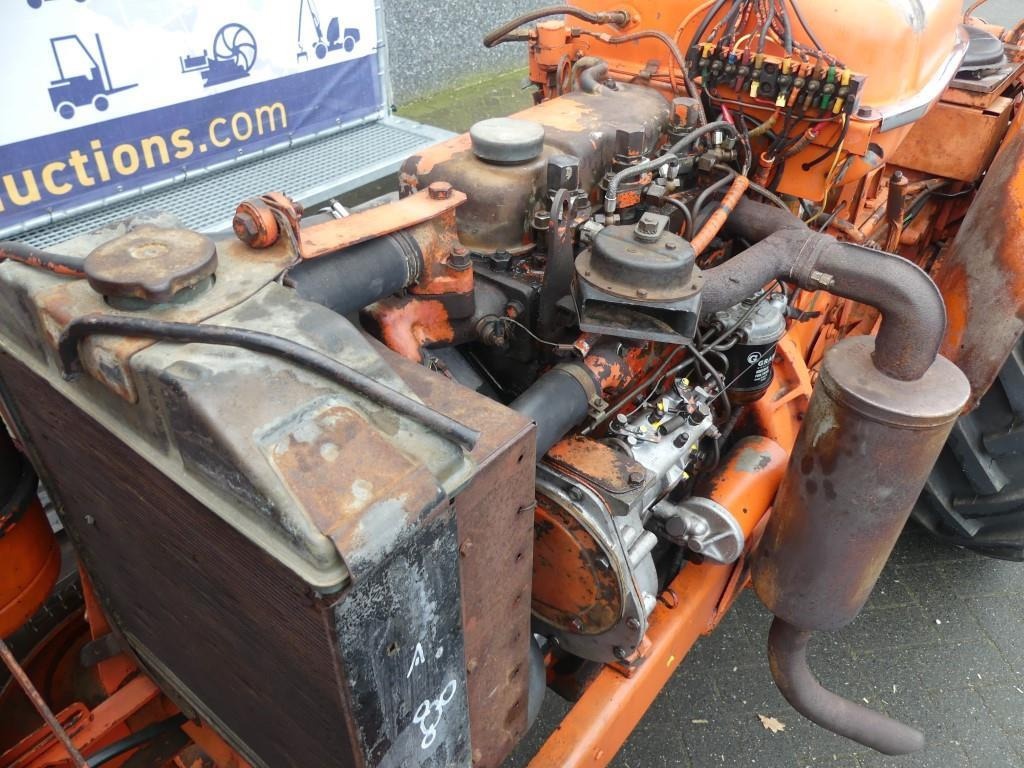 Tracteur agricole Renault Super 7 Vineyard: photos 39