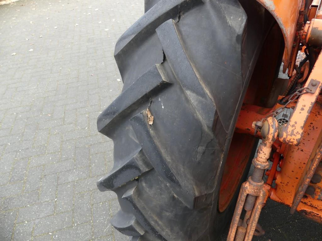 Tracteur agricole Renault Super 7 Vineyard: photos 8