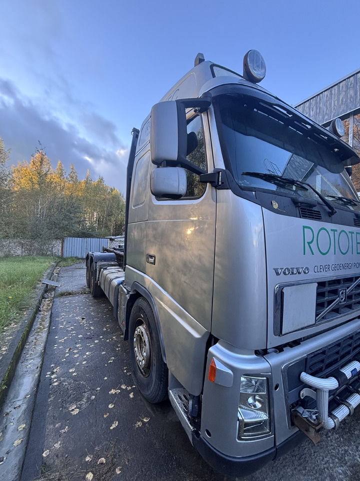 VOLVO FH16 - 580 - Camion ampliroll: photos 2 VOLVO FH16 - 580 - Camion ampliroll: photos 2