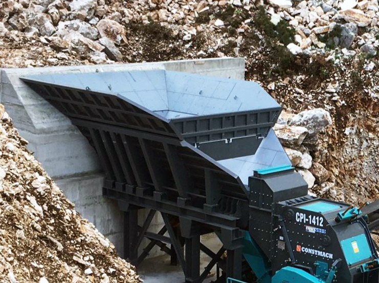 Constmach Vibrating Bunker Feeder In Capacities From 80 To 500 Tons - Machine d'exploitation minière: photos 1 Constmach Vibrating Bunker Feeder In Capacities From 80 To 500 Tons - Machine d'exploitation minière: photos 1