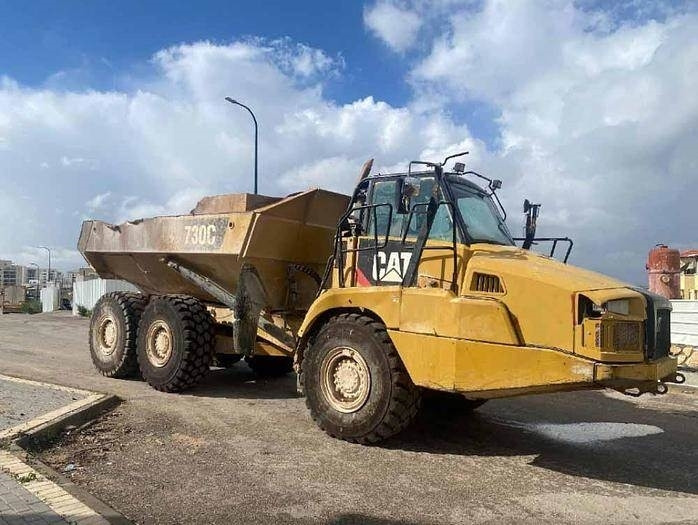 CAT 730C - Tombereau articulé: photos 1 CAT 730C - Tombereau articulé: photos 1