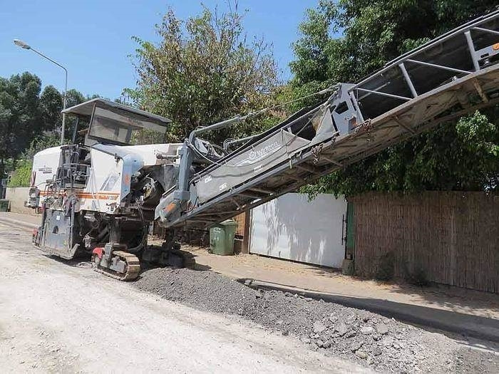 Wirtgen W200 - Fraiseuse à froid: photos 1 Wirtgen W200 - Fraiseuse à froid: photos 1