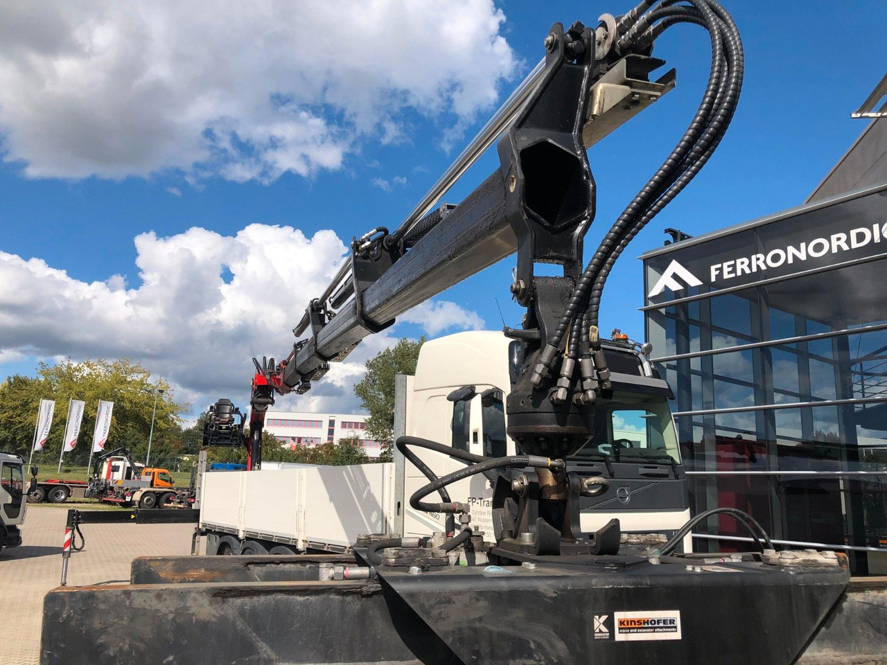 Volvo FH460 8x2 TRIDEM VLA&NLA gelenkt*FASSI F215AS.24 - Camion plateau, Camion grue: photos 4 Volvo FH460 8x2 TRIDEM VLA&NLA gelenkt*FASSI F215AS.24 - Camion plateau, Camion grue: photos 4