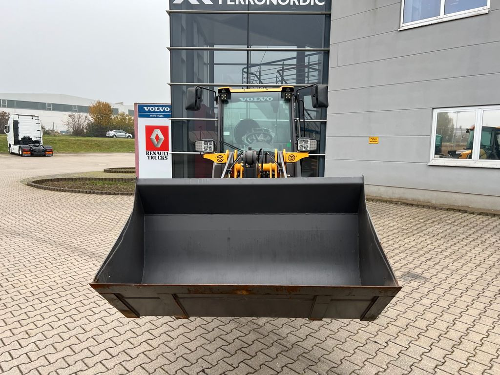 Chargeuse sur pneus Volvo JL25H Electric *Auch Miete: photos 5