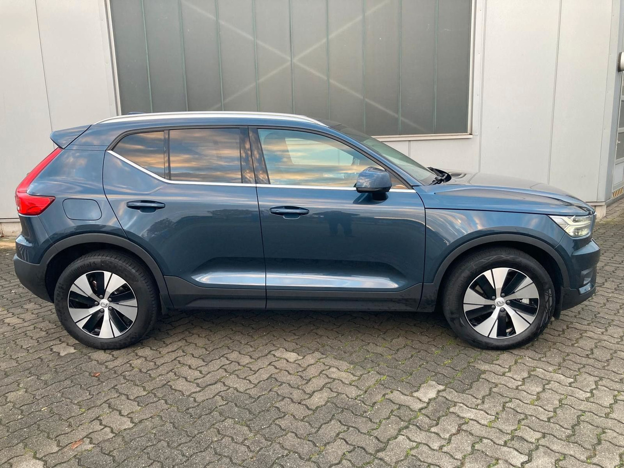 Volvo XC 40 T4 Inscription Expr. Recharge Plug-In Hyb - SUV: photos 2 Volvo XC 40 T4 Inscription Expr. Recharge Plug-In Hyb - SUV: photos 2