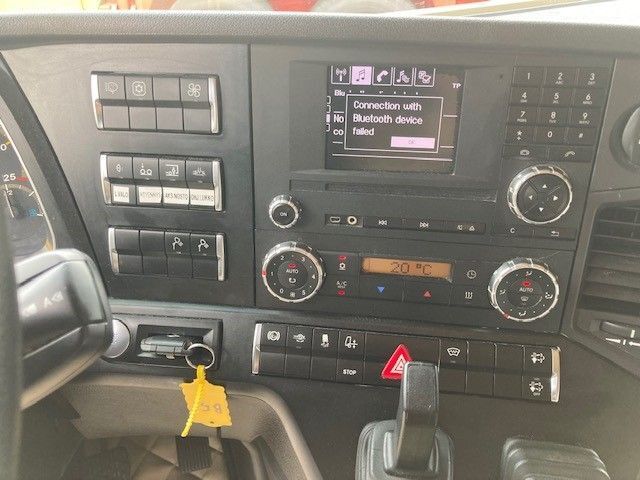 Tracteur routier Mercedes-Benz Actros 3351 6x4: photos 7 Tracteur routier Mercedes-Benz Actros 3351 6x4: photos 7