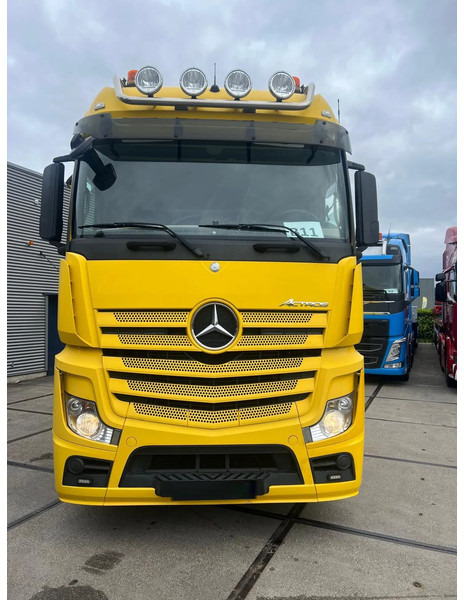 Mercedes-Benz Actros 4163 SLT 8x4/4 - Tracteur routier: photos 4 Mercedes-Benz Actros 4163 SLT 8x4/4 - Tracteur routier: photos 4