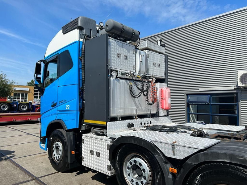 Volvo FH 16.750 8x4 Heavy Haulage Tractor - Tracteur routier: photos 4 Volvo FH 16.750 8x4 Heavy Haulage Tractor - Tracteur routier: photos 4