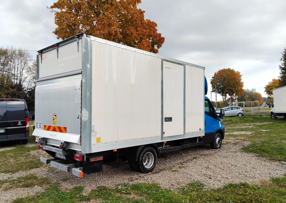 Iveco Daily 70C18 - Camion fourgon: photos 5 Iveco Daily 70C18 - Camion fourgon: photos 5