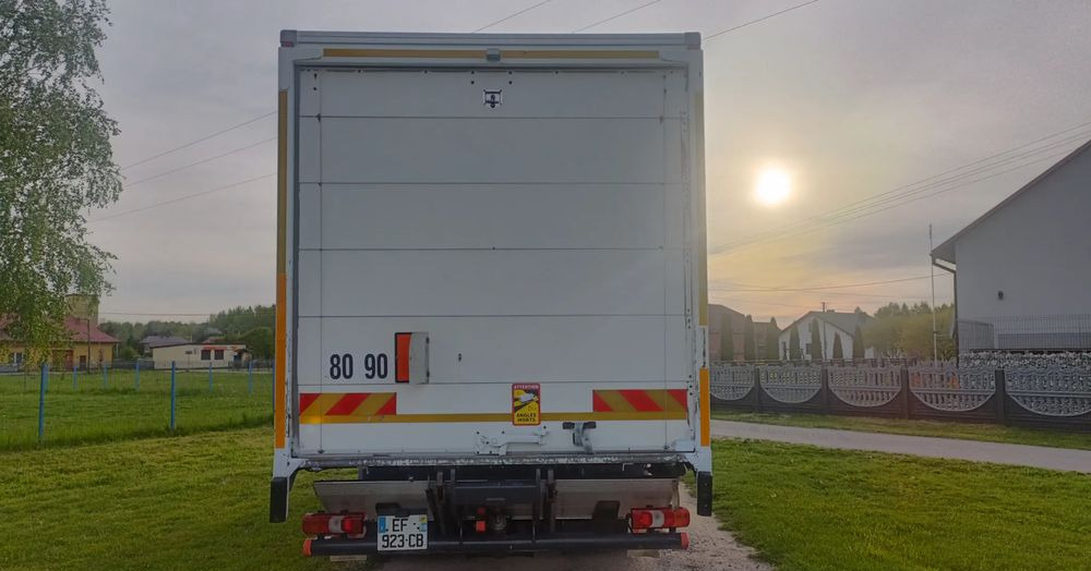 Camion fourgon Mercedes-Benz Atego 1218: photos 7