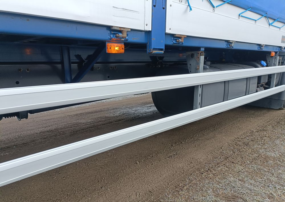 Renault Premium — crédit-bail Renault Premium: photos 12