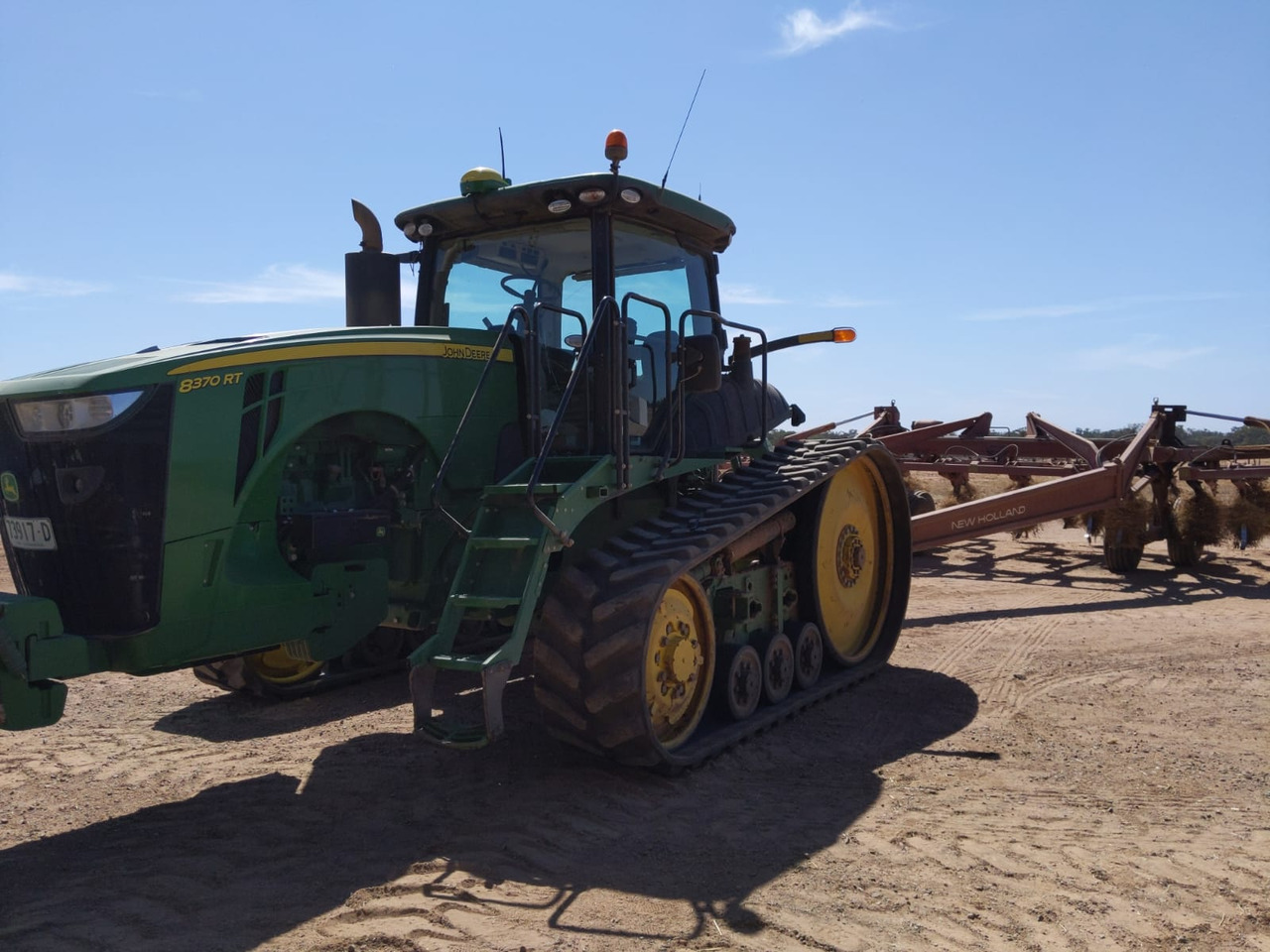 GTW TankTuff for John Deere 8000T, 9000T, 8RT, 9RT 9030T, 8RX, and 9RX series - Chenille pour Tracteur à chenilles: photos 1 GTW TankTuff for John Deere 8000T, 9000T, 8RT, 9RT 9030T, 8RX, and 9RX series - Chenille pour Tracteur à chenilles: photos 1