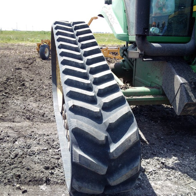 GTW TankTuff for John Deere 8000T, 9000T, 8RT, 9RT 9030T, 8RX, and 9RX series - Chenille pour Tracteur à chenilles: photos 5 GTW TankTuff for John Deere 8000T, 9000T, 8RT, 9RT 9030T, 8RX, and 9RX series - Chenille pour Tracteur à chenilles: photos 5