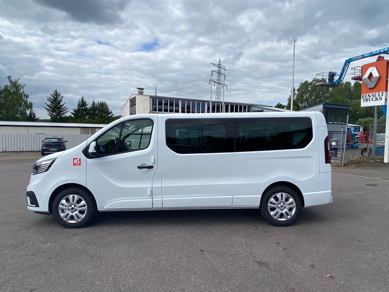 Renault TRAFIC RED KOMBI - Minibus, Transport de personnes: photos 4 Renault TRAFIC RED KOMBI - Minibus, Transport de personnes: photos 4