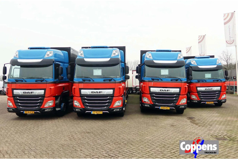 DAF CF 410 Bakwagen + trailer 2x Dhollandia 2000 KG klep - Camion fourgon: photos 1 DAF CF 410 Bakwagen + trailer 2x Dhollandia 2000 KG klep - Camion fourgon: photos 1