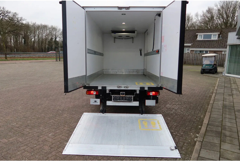 Iveco Daily 35C16 Koel/Vries Bakwagen + DHollandia 750kg Laadklep - Utilitaire frigorifique: photos 3 Iveco Daily 35C16 Koel/Vries Bakwagen + DHollandia 750kg Laadklep - Utilitaire frigorifique: photos 3