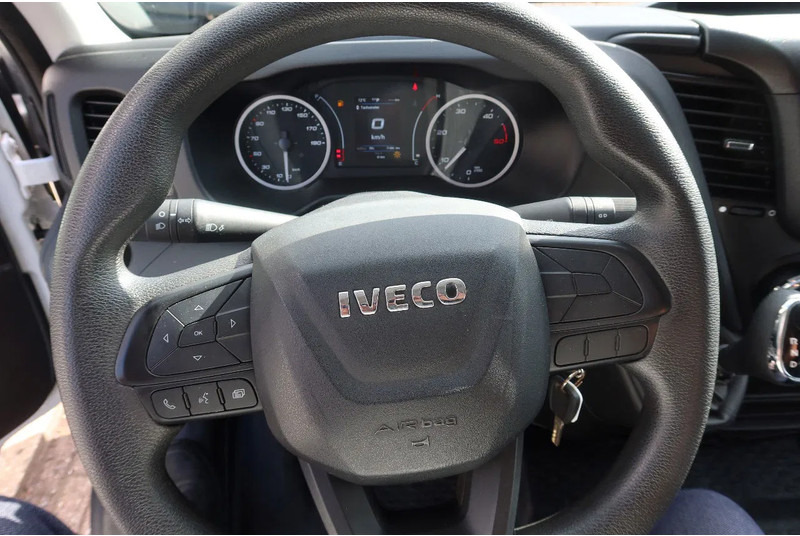 Iveco Daily 35S16 Iveco 35S16 L3/H2 Koel/Vries/ verwarmen Carrier Xarios 350 + 220 volt nacht aansluiting - Utilitaire frigorifique: photos 4 Iveco Daily 35S16 Iveco 35S16 L3/H2 Koel/Vries/ verwarmen Carrier Xarios 350 + 220 volt nacht aansluiting - Utilitaire frigorifique: photos 4