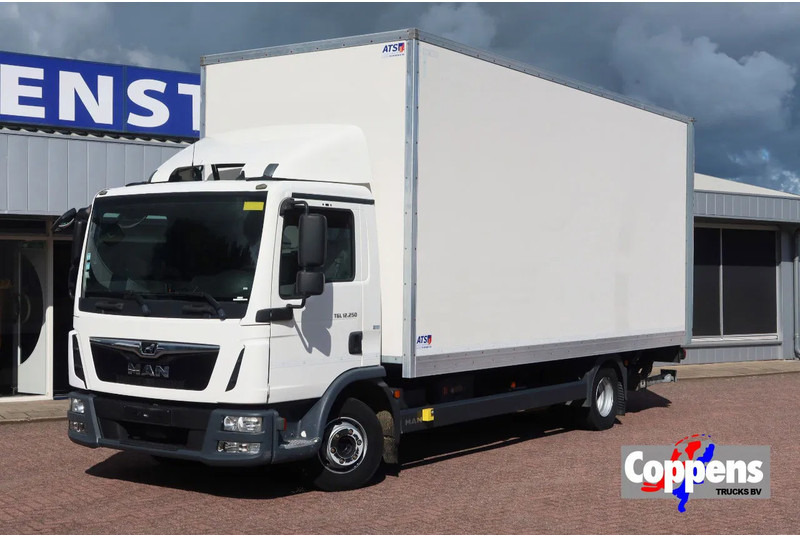 MAN TGL 12.250 Bakwagen + Laadklep DHollandia 2000 kg - Camion fourgon: photos 1 MAN TGL 12.250 Bakwagen + Laadklep DHollandia 2000 kg - Camion fourgon: photos 1