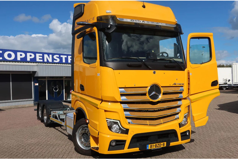 Mercedes-Benz Actros - Châssis cabine: photos 2 Mercedes-Benz Actros - Châssis cabine: photos 2