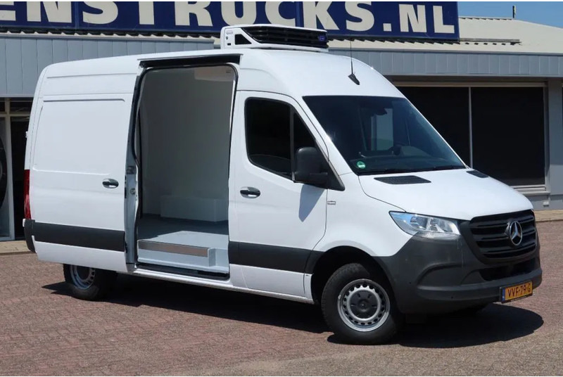 Mercedes-Benz Sprinter 315 CDI Koel/Vries/Verwarmen Carrier Xarios 350 + 220 volt nachtaansluiting - Utilitaire frigorifique: photos 2 Mercedes-Benz Sprinter 315 CDI Koel/Vries/Verwarmen Carrier Xarios 350 + 220 volt nachtaansluiting - Utilitaire frigorifique: photos 2