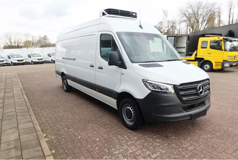 Mercedes-Benz Sprinter 317 317 CDI L3/H2 Multi temp, Verplaatsbare tussenwand - Utilitaire frigorifique: photos 2 Mercedes-Benz Sprinter 317 317 CDI L3/H2 Multi temp, Verplaatsbare tussenwand - Utilitaire frigorifique: photos 2