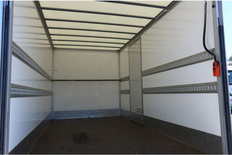 Mercedes-Benz Sprinter 515 CDI - Fourgon grand volume: photos 4 Mercedes-Benz Sprinter 515 CDI - Fourgon grand volume: photos 4