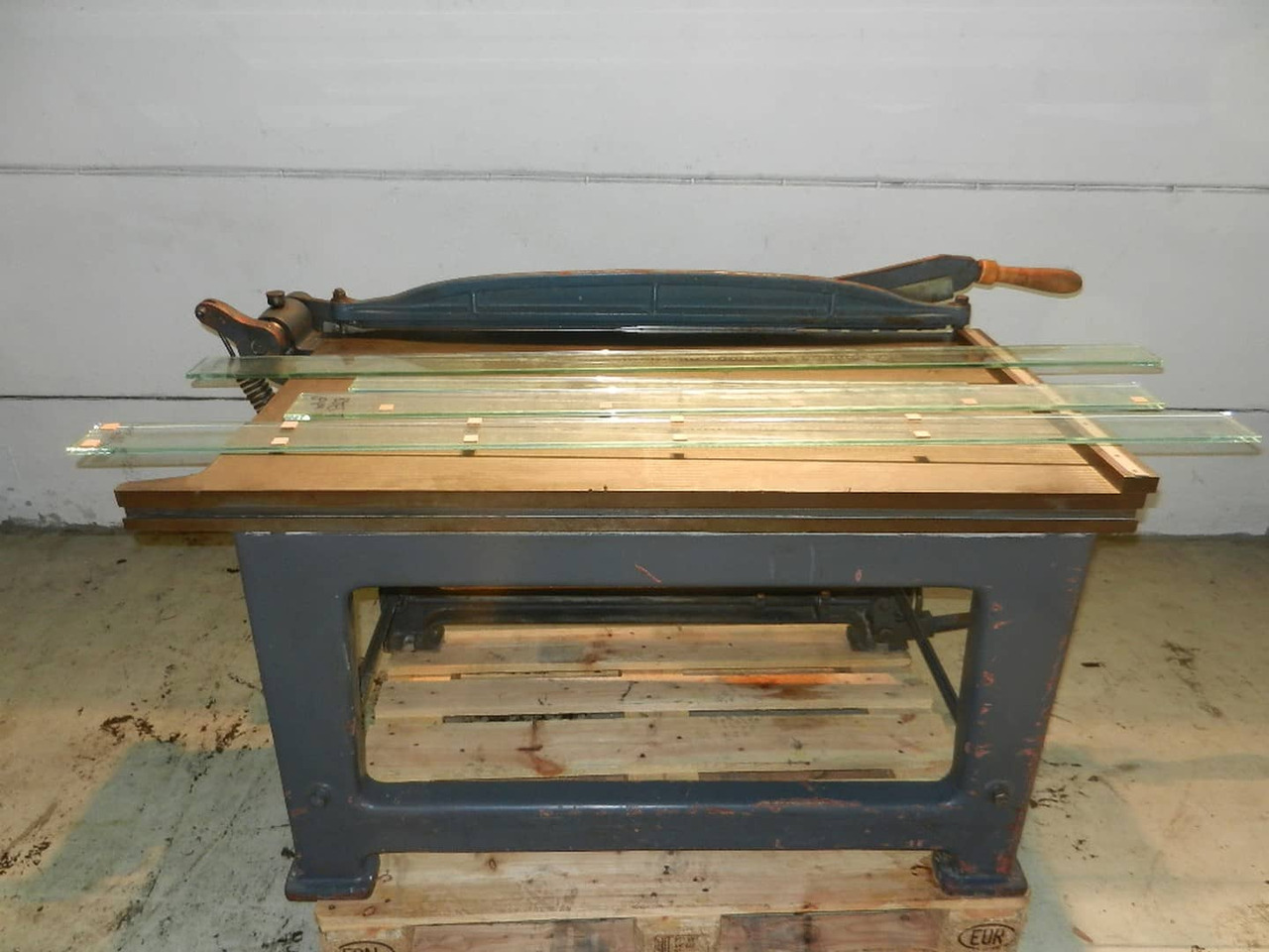 Polar 72-82-90-115 - Massicot: photos 1 Polar 72-82-90-115 - Massicot: photos 1