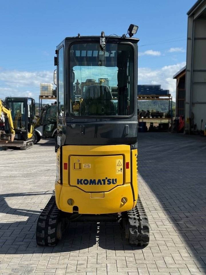Komatsu PC 16 R-3HS - Mini pelle: photos 4 Komatsu PC 16 R-3HS - Mini pelle: photos 4