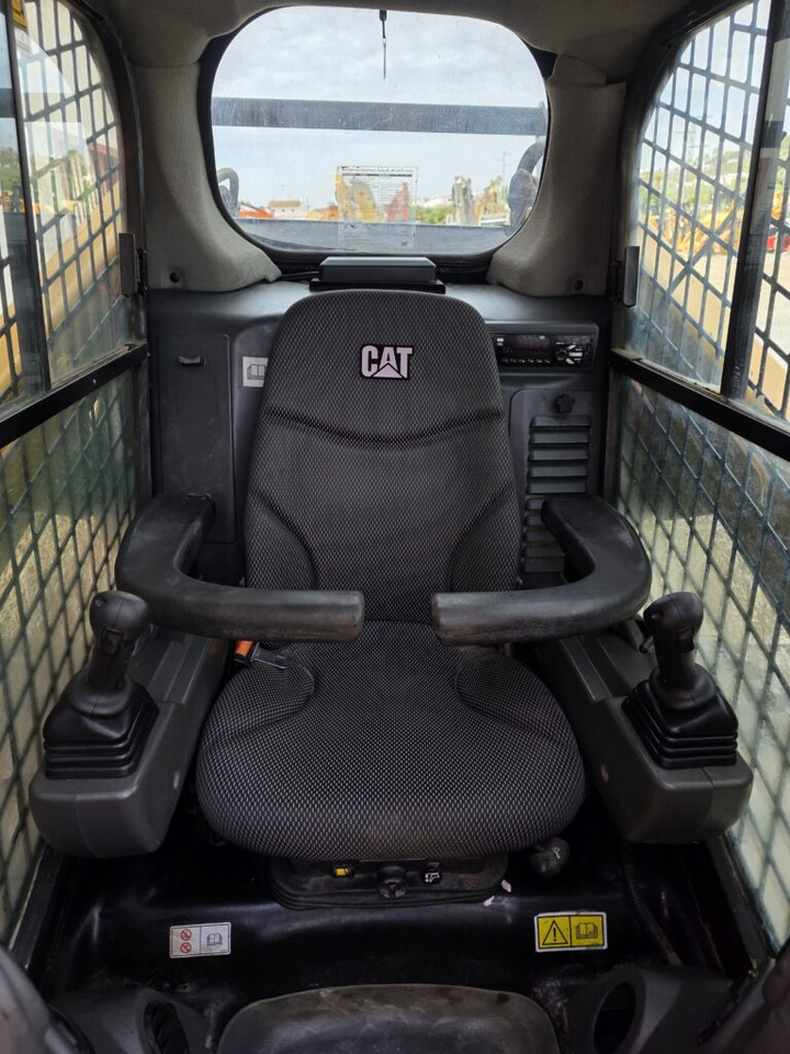 CAT 289D3 ALTO CAUDAL - Mini chargeuse: photos 5 CAT 289D3 ALTO CAUDAL - Mini chargeuse: photos 5