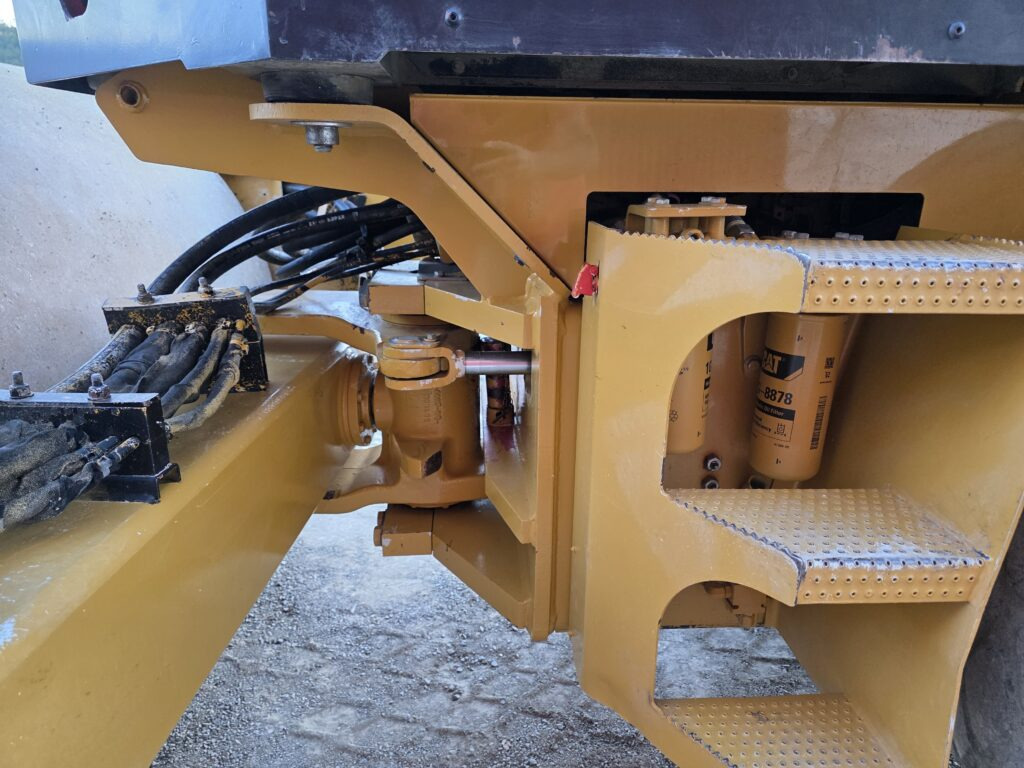 CAT CS74 - Compacteur: photos 5 CAT CS74 - Compacteur: photos 5