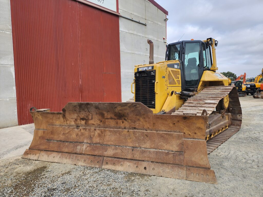 CAT D6N LGP - Bulldozer: photos 2 CAT D6N LGP - Bulldozer: photos 2