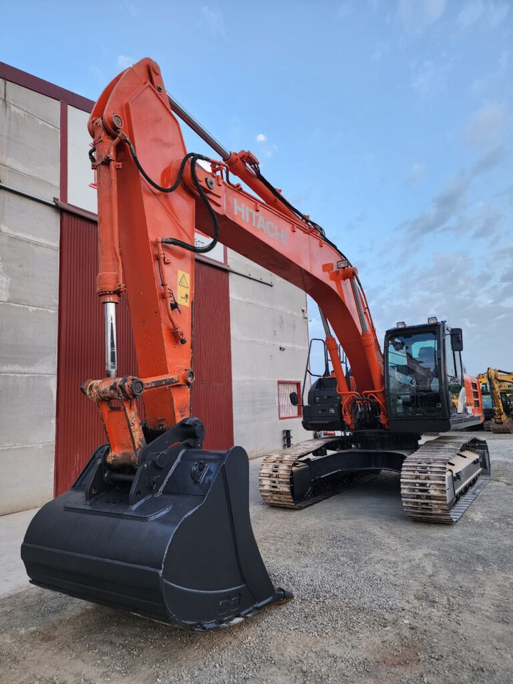 HITACHI ZX300LCN-6 - Pelle sur chenille: photos 3 HITACHI ZX300LCN-6 - Pelle sur chenille: photos 3