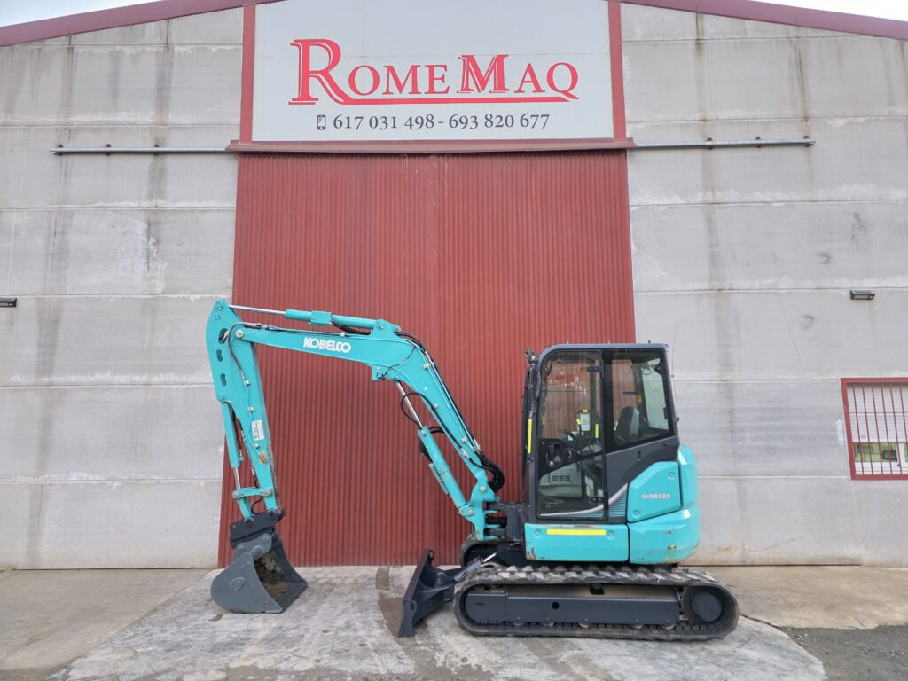KOBELCO SK55SRK-6E - Mini pelle: photos 1 KOBELCO SK55SRK-6E - Mini pelle: photos 1
