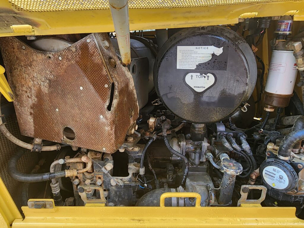 KOMATSU D65PX-17 - Bulldozer: photos 4 KOMATSU D65PX-17 - Bulldozer: photos 4