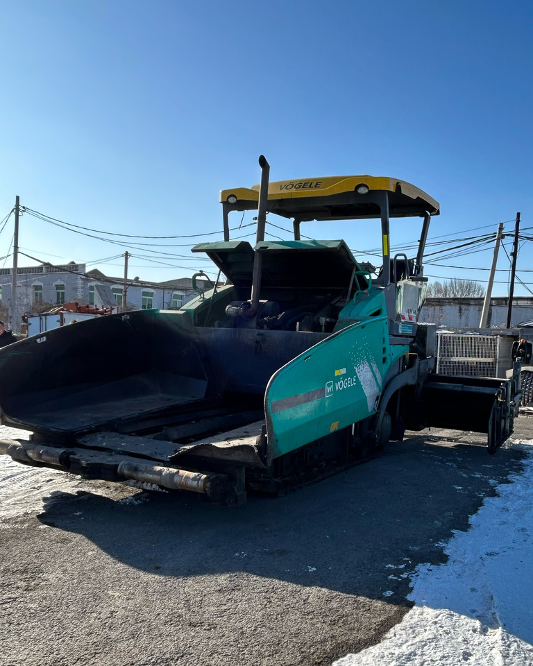 VOGELE SUPER 1600-3 - Finisseur: photos 1 VOGELE SUPER 1600-3 - Finisseur: photos 1