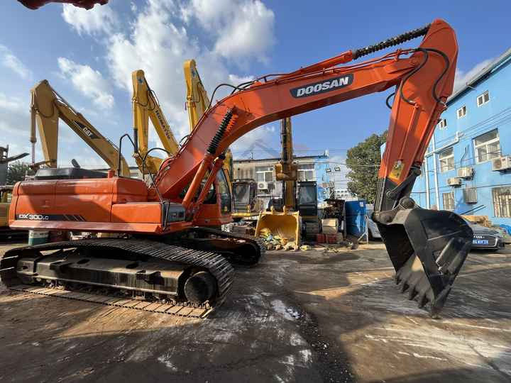 Best Selling DOOSAN excavator machine construction used machinery equipment dx225 DX60 DX70 DH60 DH220 used excavators in stock - Pelle: photos 5 Best Selling DOOSAN excavator machine construction used machinery equipment dx225 DX60 DX70 DH60 DH220 used excavators in stock - Pelle: photos 5
