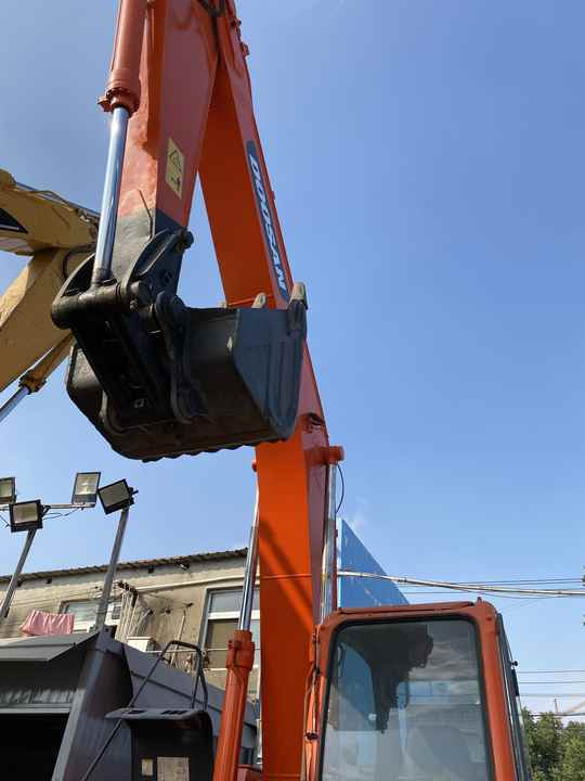 Best Selling DOOSAN excavator machine construction used machinery equipment dx225 DX60 DX70 DH60 DH220 used excavators in stock - Pelle: photos 5 Best Selling DOOSAN excavator machine construction used machinery equipment dx225 DX60 DX70 DH60 DH220 used excavators in stock - Pelle: photos 5