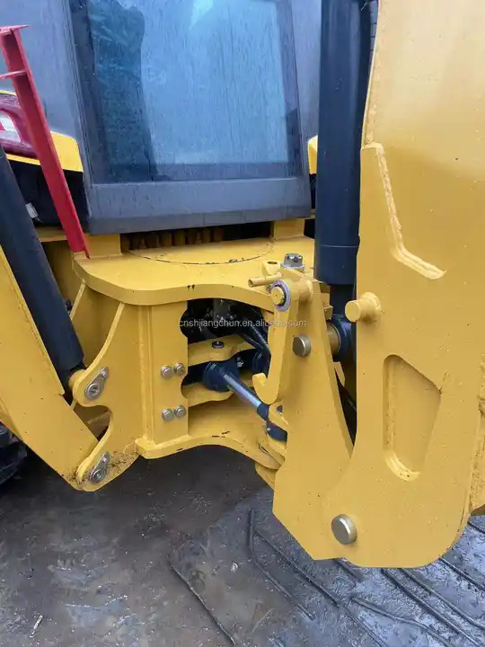 HT636 Mini Tractor with Front End Loader and Backhoe Efficient Cat 420F2 Backhoe Loader Weichai Engine New Condition - Tractopelle: photos 5 HT636 Mini Tractor with Front End Loader and Backhoe Efficient Cat 420F2 Backhoe Loader Weichai Engine New Condition - Tractopelle: photos 5