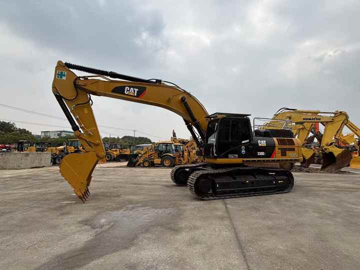 Hot Sale CAT 336 with Strong Power Engine Short Years Excellent Working Condition Crawler 36 Ton Used Tractor CAT 336 in Shock - Pelle: photos 2 Hot Sale CAT 336 with Strong Power Engine Short Years Excellent Working Condition Crawler 36 Ton Used Tractor CAT 336 in Shock - Pelle: photos 2