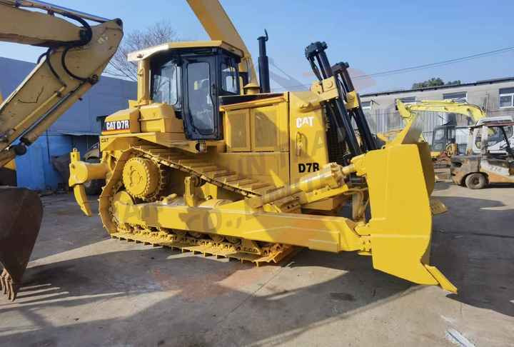 Japan Imported Caterpillar D9R Bulldozer Japan Original Cat D9n D8r Used Bulldozers - Bulldozer: photos 4 Japan Imported Caterpillar D9R Bulldozer Japan Original Cat D9n D8r Used Bulldozers - Bulldozer: photos 4